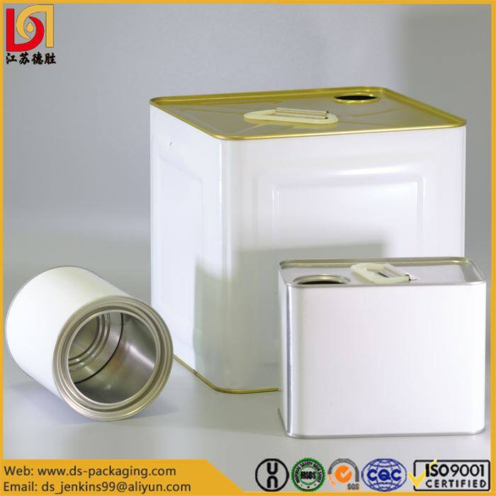 Tomma färgburkar till salu