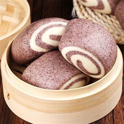 Svart hrísgrjón gufusoðið snúið brauð