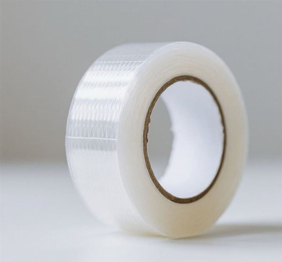 Caurspīdīga šķiedru lente