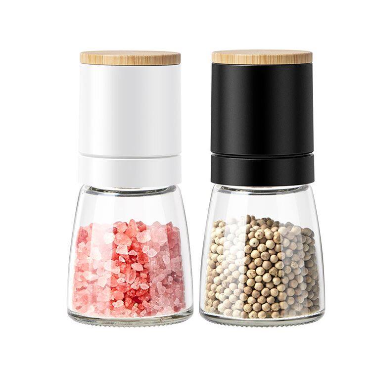 Salgadinhos de sal e pimenta de bambu