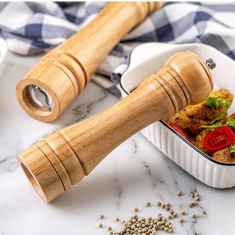 Oak Salt And Pepper Grinders
