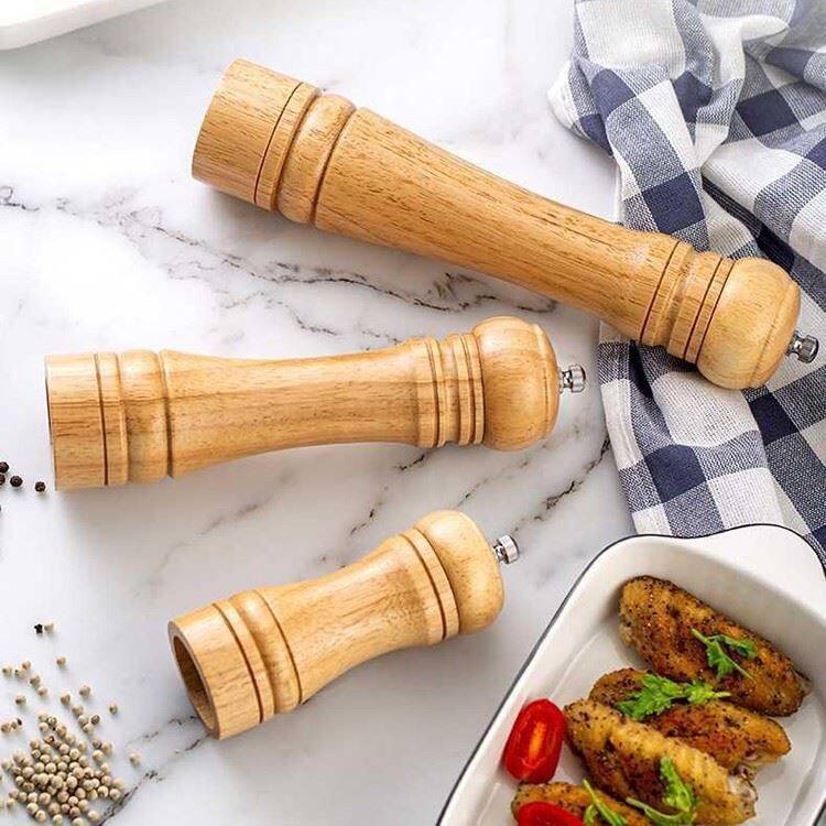 Oak Salt And Pepper Grinders