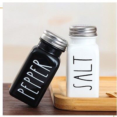 แก้วเชคเกอร์เกลือ