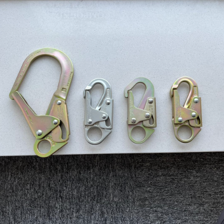 Body Harness Hook Safety Belt Full Body Harness Hook Body Harness Harness Hooks For Sale factory