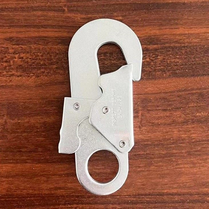 Hook X Eye Carabiner - Double Lock - Opening 18mm