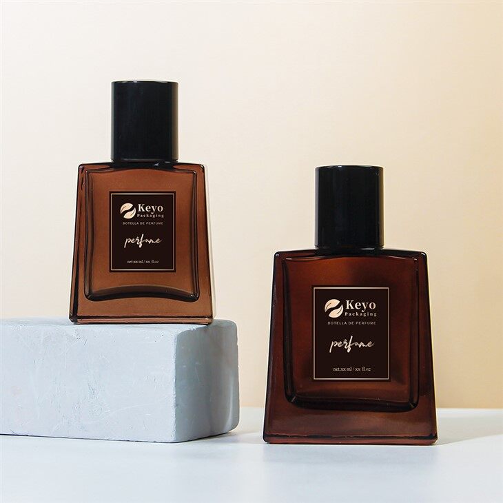 एम्बर इत्र कांच की बोतल