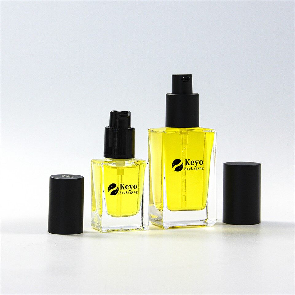 زجاجة زيت أساسي