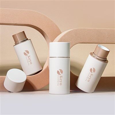 ব্লাশ স্টিক কন্টেইনার