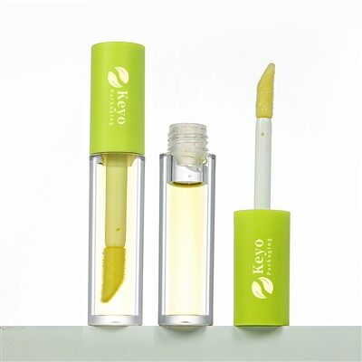 Műanyag szájfény tubus