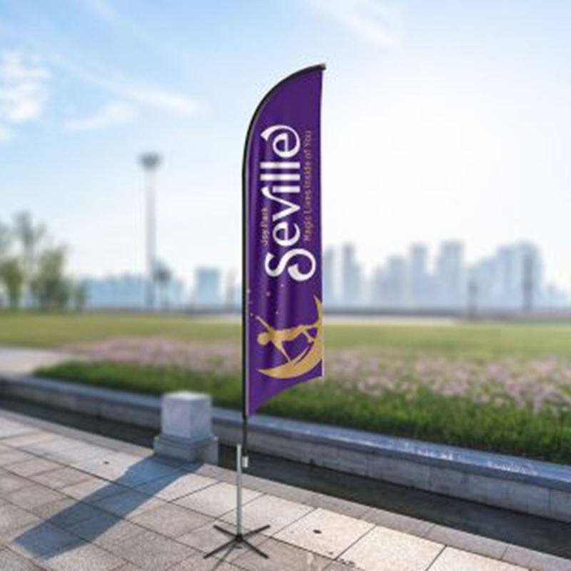 Personalizirane zastave s perjem