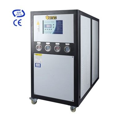 น้ำเย็นเย็นน้ำเย็น