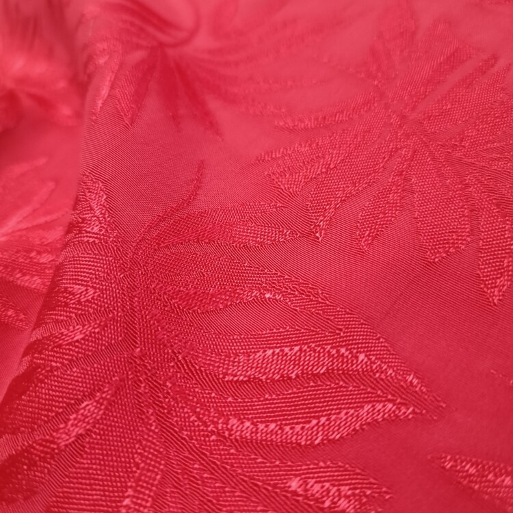 Viskose-Jacquardstoff mit Blättern