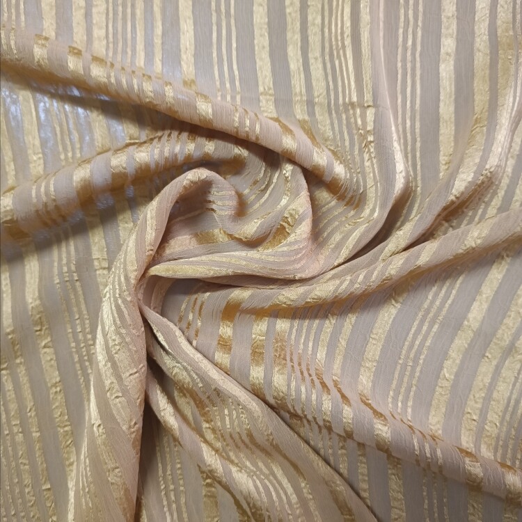 Polyesterová saténová tkanina