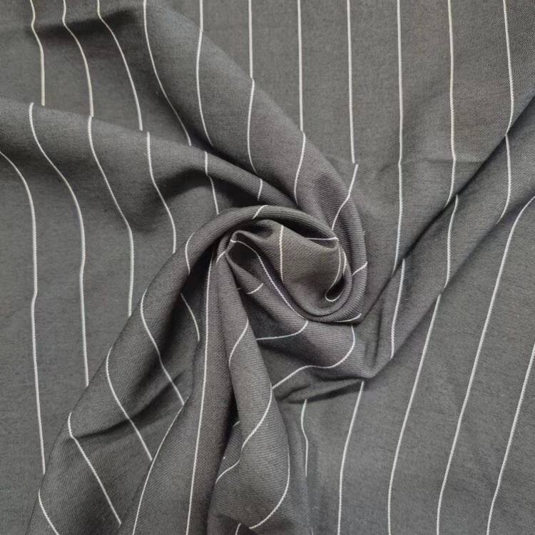 Rayon Poly dúkur með hvítri rönd