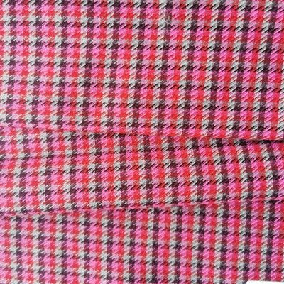 Lõngaga värvitud tšekikangas