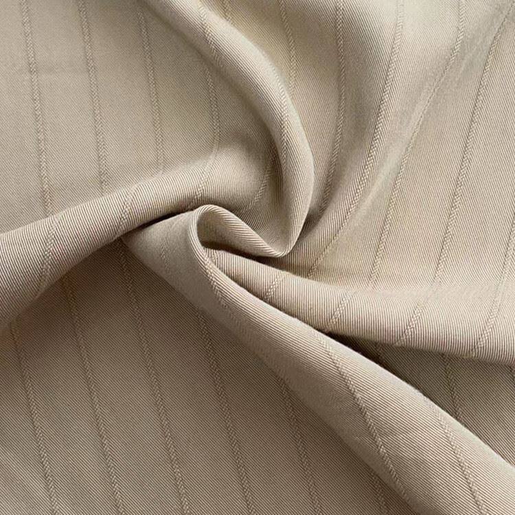 Svītrains viskozes neilona audums