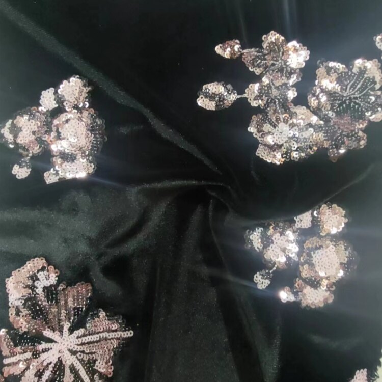 Ткань бархатная с вышивкой пайетками