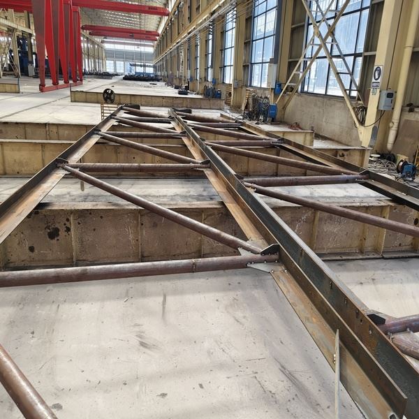 Customizable Structural Steel Lattice Columns