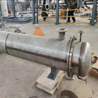 Échangeur de chaleur à huile brut flottante