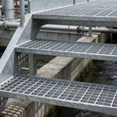 Industrial Steel Stair Handrail Solutions