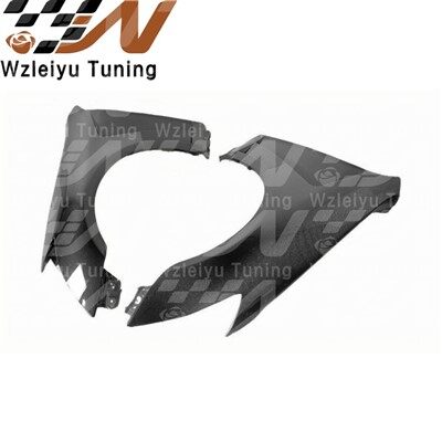 Hiilikuituiset etulokasuojat sopivat Infiniti G35 -auton lokasuojiin