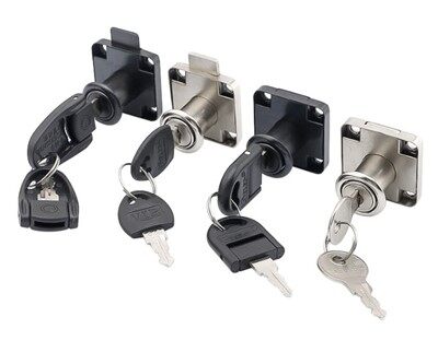 Vanhanaikainen kaapin salvat korroosiosuojaus