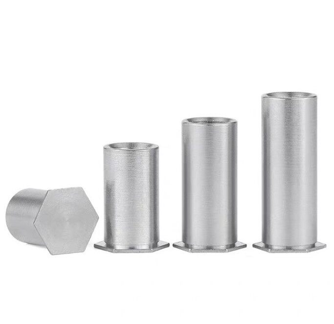 Stainless Steel Welded Stud