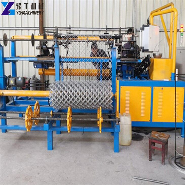Chain-Link-Fencing-Machine