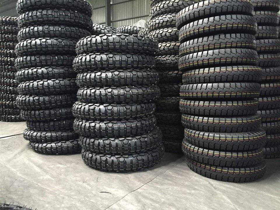 90/90-18 Motorcycle Tire