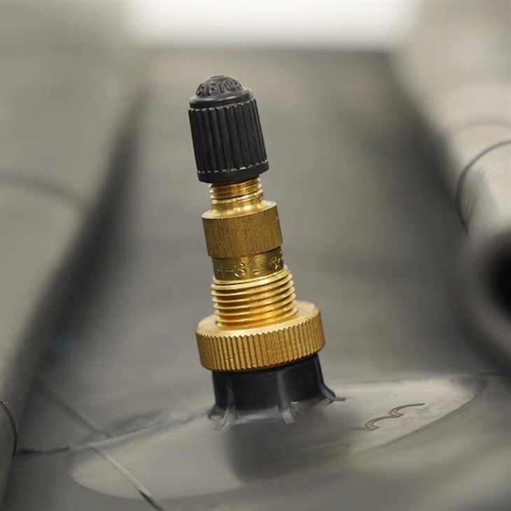 28 Inch Tractor Tire Inner Tube with TR218A