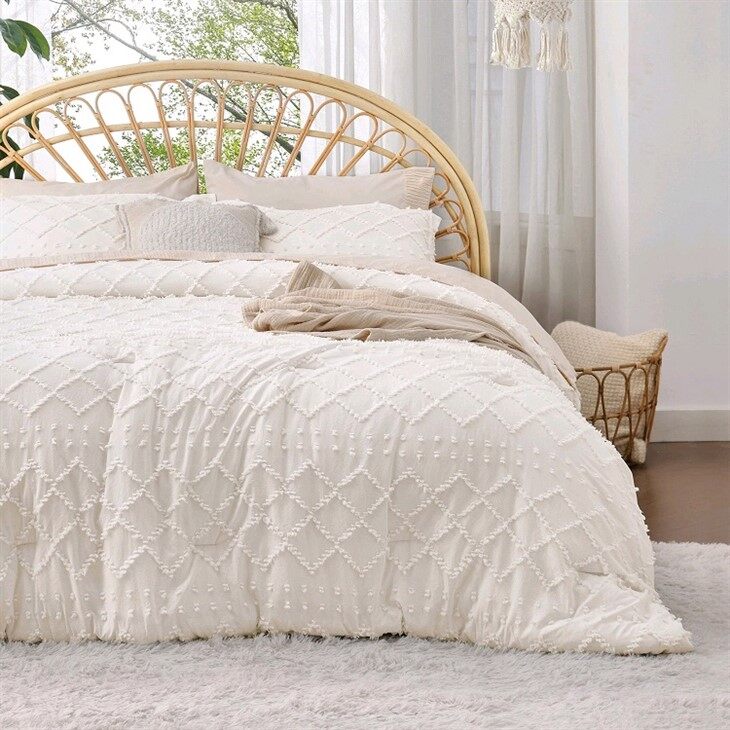 Diamond Clip Jacquard Comforter Set-White