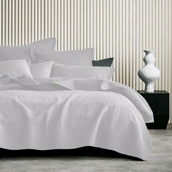 Embroidered Cotton Bedspread-1