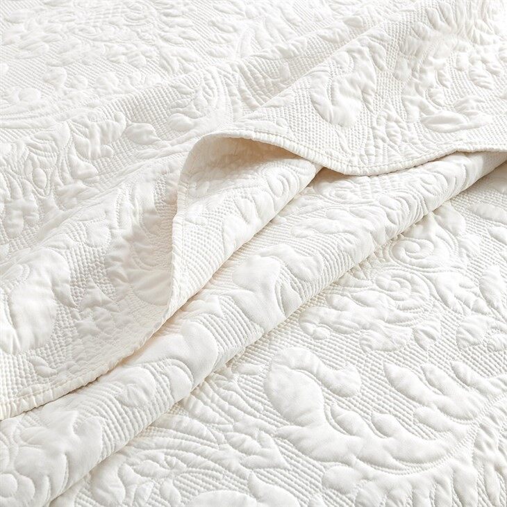 Embroidered Cotton Quilt-2