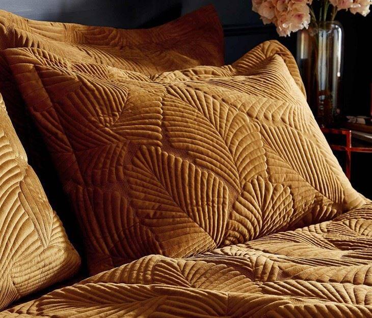 Leaf Pattern Quilted Embroidered Quilt Set-3