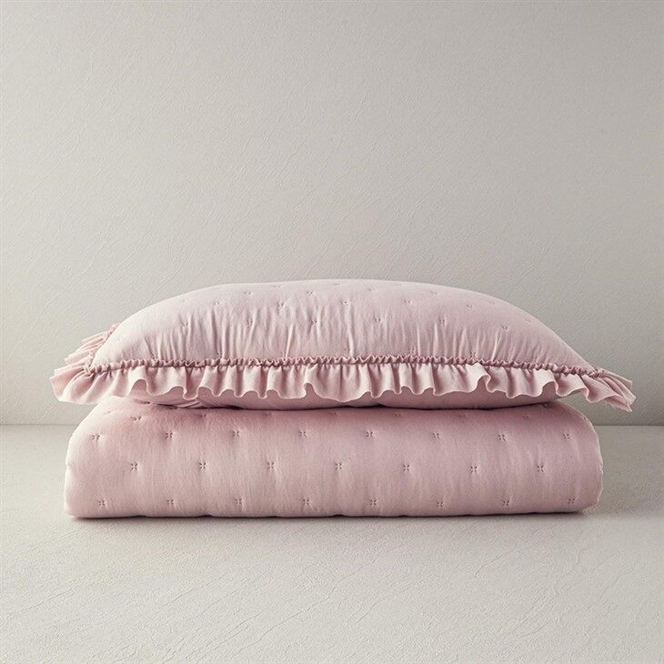 Soft Warm Ultrasonic Quilt Set With Ruffled-1