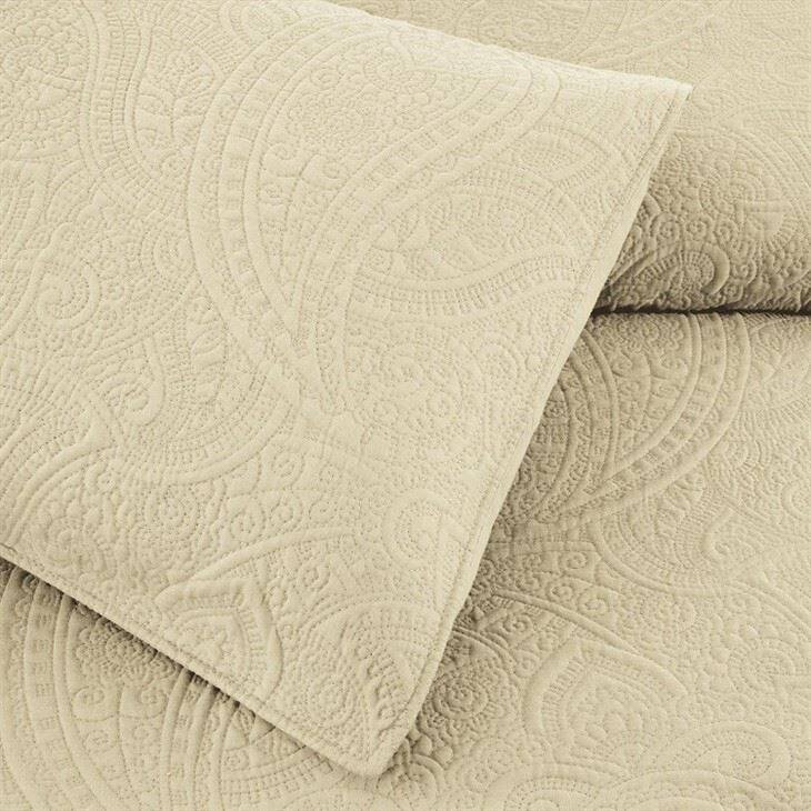 Solid Embroidered Quilts And Bedspreads-1