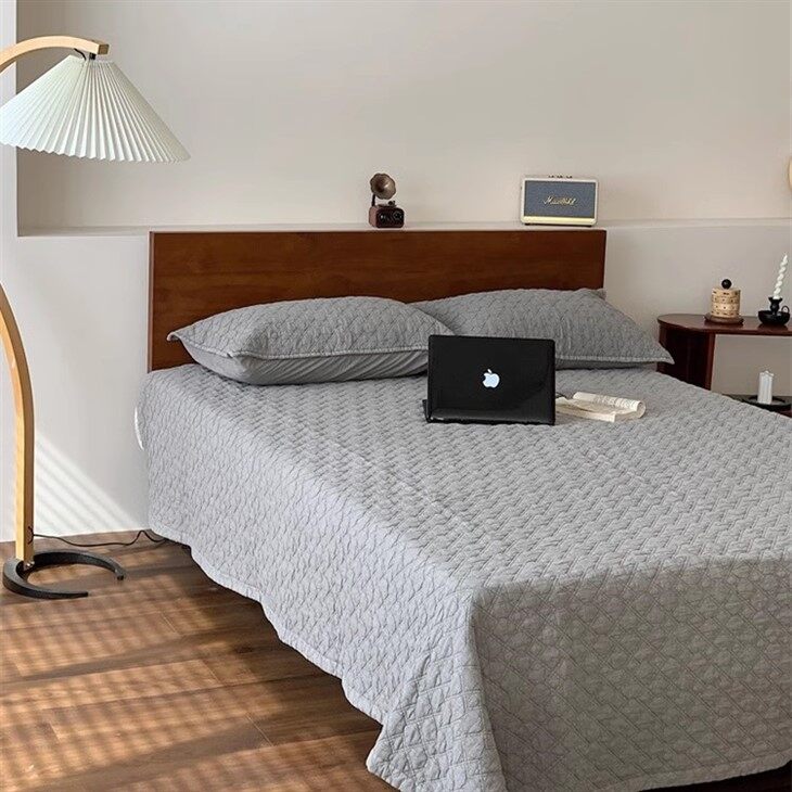 Stone Washed Cotton Quilt-Gray