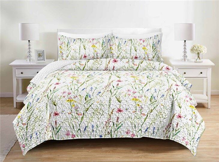 Sweet Floral Printed Cotton Quilt Set-1