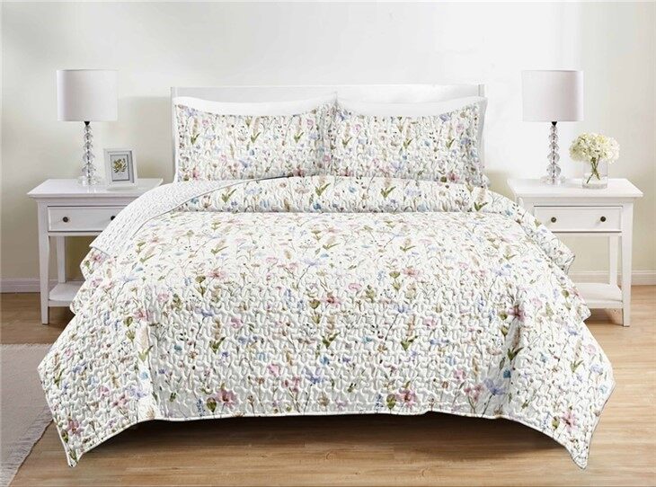 Sweet Floral Printed Cotton Quilt Set-3