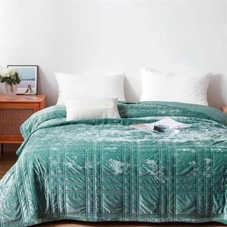 Warm Luxury Greek Velvet Quilt-Green