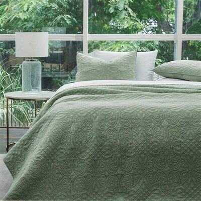 Ensemble de courtepointe brodé vert