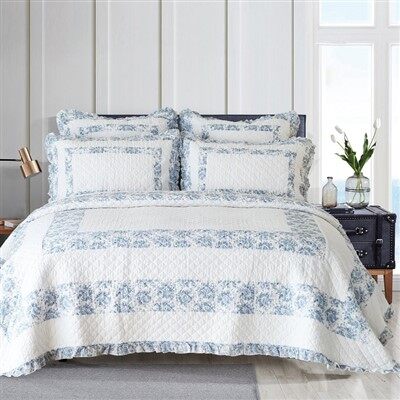 طقم أغطية سرير من اللحاف المرقع مع كشكشة