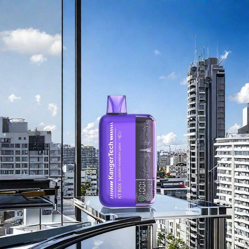 Läbipaistev paak E-sigaret ekraaniga