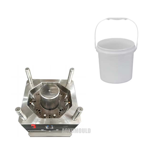 Mowld bwced paent plastig