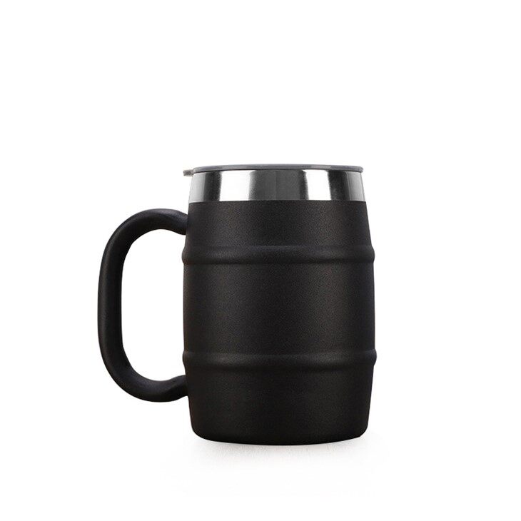 Ruostumattomasta teräksestä valmistettu vesimuki