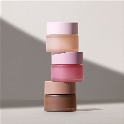 Балзам за усне за учвршћене усне