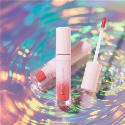 Lūpų blizgių gamykla Kinijoje