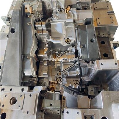 Avtomobilska industrija mešanic