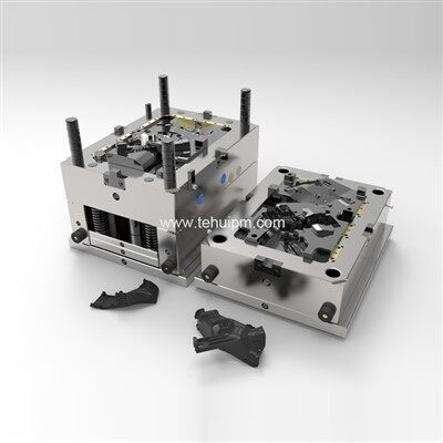 Avtomobilski plastični kalup