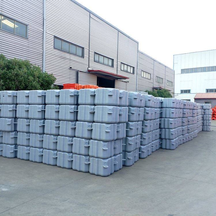 Plávajúca dokovacia platforma